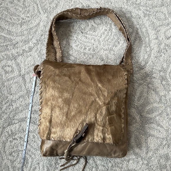 claudia Firenze Feux Fur and Leather Boho Purse - Picture 4 of 6